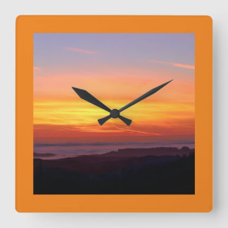 Sunrise to Sunset Orange Quadratische Wanduhr