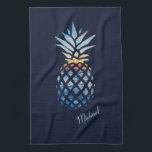 Sunset Beach Ananas Custom Housewärming Host Geschirrtuch<br><div class="desc">Ein Sonnenuntergang und der Horizont Szene Ananas Form zeigt eine ruhige Ozean. Ideal für Hochzeiten, Duschen und Feiern im Sommer! TIPP - Pair dies mit passenden Produkten wie der Flasche, und kann Kühler in dieser Sammlung. Fügen Sie Ihren Namen oder Namen des Gastes hinzu, indem Sie oben auf die Schaltfläche...</div>