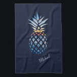 Sunset Beach Pineapa Custom Geschirrtuch<br><div class="desc">Ein Sonnenuntergang und der Horizont Szene Ananas Form zeigt eine ruhige Ozean. Ideal für Party und Geburtstagsfeiern! TIPP - Pair dies mit passenden Produkten wie der Flasche, und kann Kühler in dieser Sammlung. Fügen Sie Ihren Namen oder Namen des Gastes hinzu, indem Sie oben auf die Schaltfläche "Personalisieren" klicken. Sie...</div>