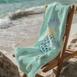 Sunset Beach Pineapa Custom Strandtuch<br><div class="desc">Ein Sonnenuntergang und der Horizont Szene Ananas Form zeigt eine ruhige Ozean. Ideal für Sommerferien und Familienausflüge TIP - Pair dies mit passenden Produkten wie der Flasche, und kann Kühler in dieser Kollektion. Fügen Sie Ihren Namen oder Namen des Gastes hinzu, indem Sie oben auf die Schaltfläche "Personalisieren" klicken. Sie...</div>