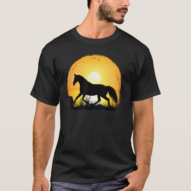 Sunset Horse Breed Silhouette   Warmblood T-Shirt (Vorderseite)