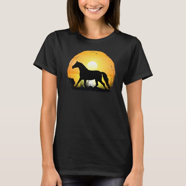 Sunset Horse Rasse Silhouette Westfalen T-Shirt (Vorderseite)
