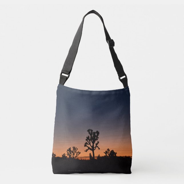 Sunset Joshua Trees Tragetaschen Mit Langen Trägern (Vorderseite)
