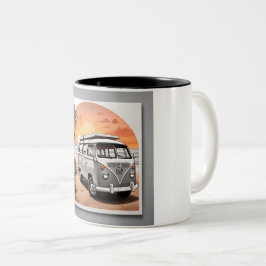 "Sunset Kombi Beach Mug - Coastal Adventure Cup" Zweifarbige Tasse