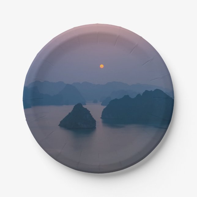 Sunset over Halong Bay - Vietnam, Asien Pappteller (Vorderseite)