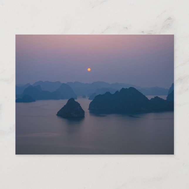 Sunset over Halong Bay - Vietnam, Asien Postkarte (Vorderseite)