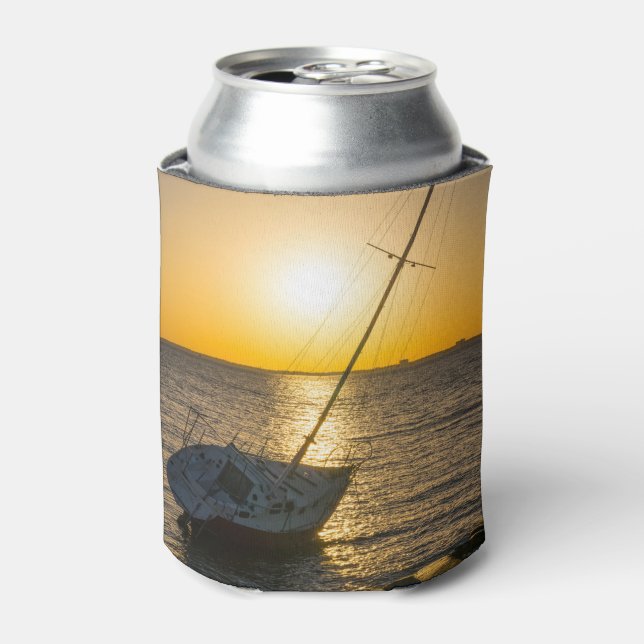 Sunset Sailboat Shipwreck Golf Breeze kann kühlen Dosenkühler (Kanne Vorderseite)