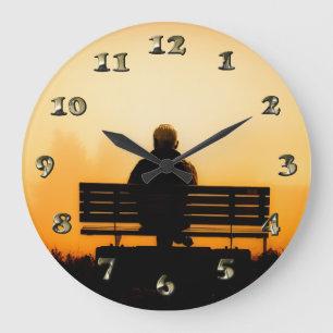 Sunset Scene with Man on Bench Große Wanduhr