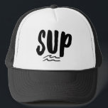 SUP Steppschuh Schwarz  Truckerkappe<br><div class="desc">LKWs bedruckt mit "SUP" Schwarz-Weiß-Wave-Design für alle,  die Lieben auf Paddelbrett aufzustehen.</div>