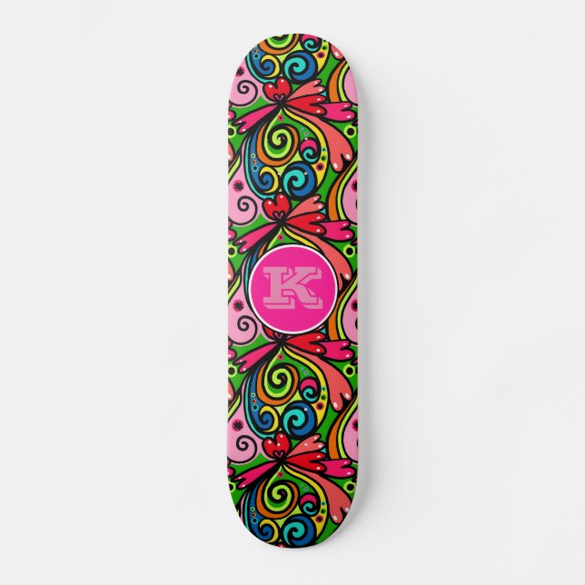 Super Coole Girly Graffiti mit Monogramm Skateboard (Vorderseite)