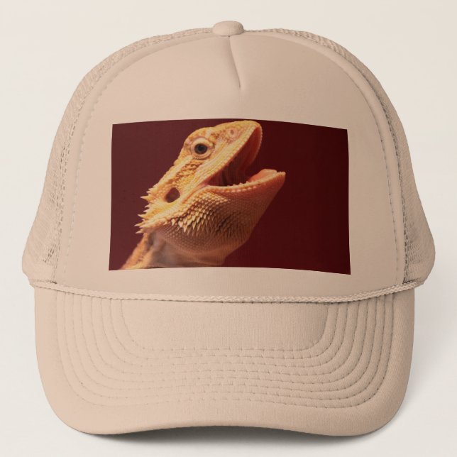 Super glücklicher bärtiger Drache Truckerkappe (Vorderseite)