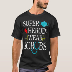 Super Helden tragen Scrubs und nähren Niedliche me T-Shirt