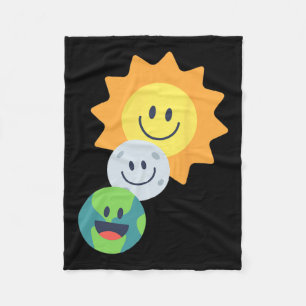 Super Niedlich Earth Moon Sun Solar Eclipse 2024 F Fleecedecke