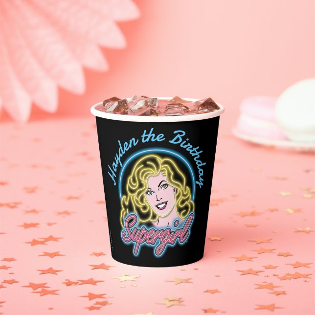 Supergirl Retro Neon Lights Graphic Pappbecher (Insitu)