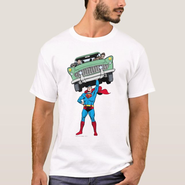 Superman holds a car T-Shirt (Vorderseite)