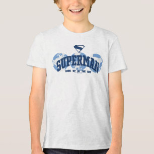 Superman über den Globus Tri-Blend Shirt