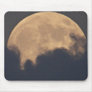 Supermond in grauen Wolken Mousepad