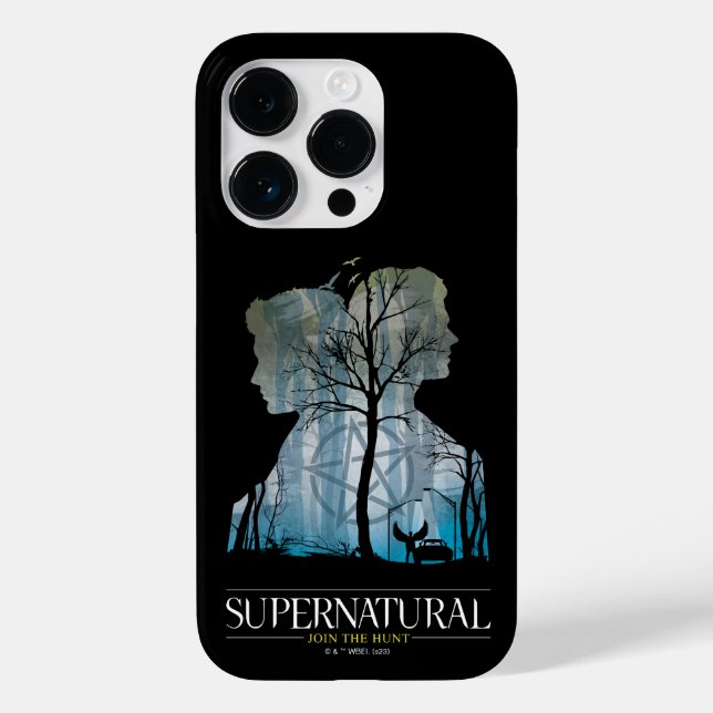 Supernatural Winchester Bros Forest Graphic Case-Mate iPhone 14 Pro Hülle (Rückseite)