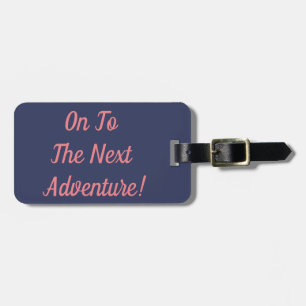 Sur à une nouvelle étiquette de bagage d'aventure