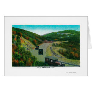 Sur le bord au-dessus de Oak FlatsRidge Route, CA