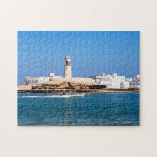 Sur Lighthouse mit Fischerboot - Sur, Oman