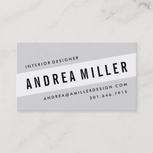 Sur un carte de visite graphique audacieux oblique