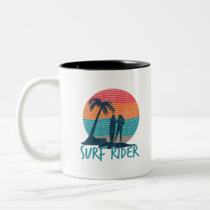 Surf-Rider-Reiten beim Wellenreiten-Große Welle Zweifarbige Tasse