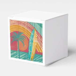 SURFBOARDBRETT UND STRANDDESIGN AUF SCHACHTEL GESCHENKSCHACHTEL