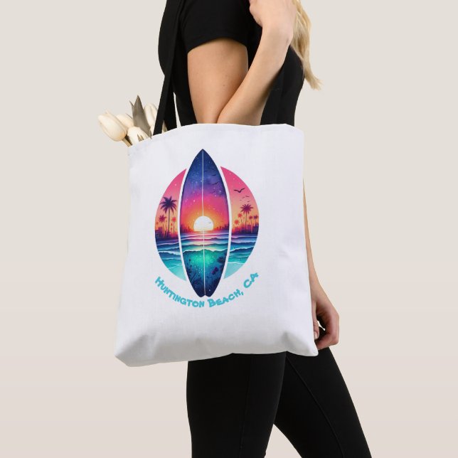 Surfbrett im Sonnenuntergang Tasche (Von Nahem)
