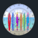 Surfbrett-Strand-Dartscheibe Dartscheibe<br><div class="desc">Surfbretter setzen Dartscheibeeigenschaften ein Strandhintergrund mit Sand, Ozean und Himmel, 6 bunt verzierte Surfbretter auf den Strand. Perfektes Geschenk für Surfer in Ihrem Leben. Schließt 6 Messingpfeile mit ein (3 Flaggepfeilflüge und 3 BRITISCHE Pfeilflüge). Vorgeschriebenes Größenbrett (18" Durchmesser, 1" dick). Beendet Aluminiumrahmen und hängenden Haken. Dieser Entwurf wurde unter Verwendung...</div>