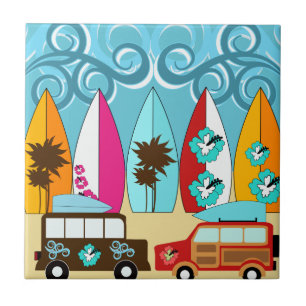 Surfbrett-Strandwertlos surfende Hippie-Packwagen Fliese