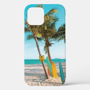 Surfbretter am Strand werfen Kissen Case-Mate iPhone Hülle
