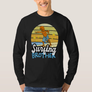 Surfbretter auf den Wellen am Strand für Sibl T-Shirt