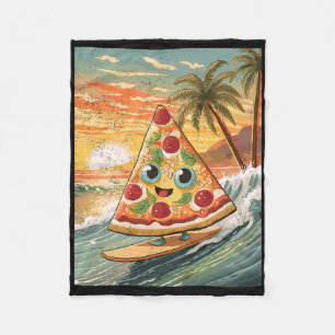Surfen auf einer Pizza-Scheibe in tropischem Stran Fleecedecke