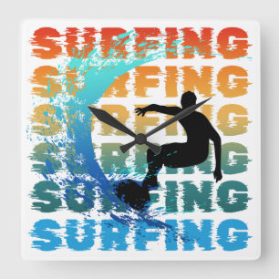 Surfen Sommer Surfer Strand surfen Ozean Quadratische Wanduhr