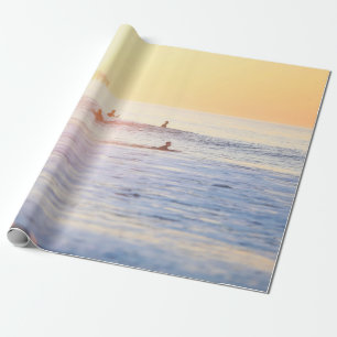 Surfer am Strand Geschenkpapier