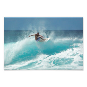 Surfer auf einem großen Wellen-Fotodruck Fotodruck