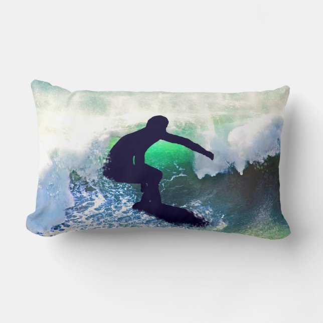 Surfer in einer großen zusammenstoßenden Welle Lendenkissen (Vorderseite)