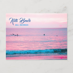 Surfer in Kuta Beach, Bali, Indonesien Ankündigungspostkarte