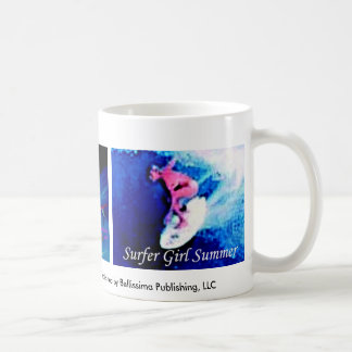 Surfer Mädchen-Sommer, surfend nach Angehörigen, Kaffeetasse