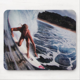 Surfer-Mädchen-Wellen-Reiten im Mousepad