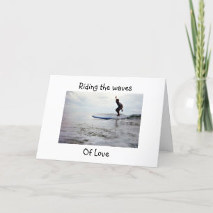 SURFER MARCHE VAGUES D'AMOUR CARTE D'ANNIVERSAIRE
