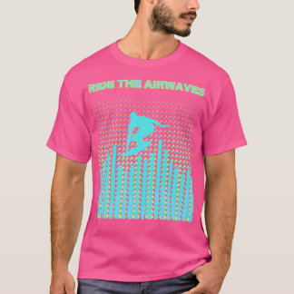 surfer sur les ondes les mers vertes TShirt