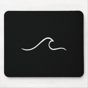 Surfer surft auf einer Welle am Strand für Surfer Mousepad