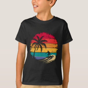 Surfer surft mit Palmen tropische Ferien T-Shirt