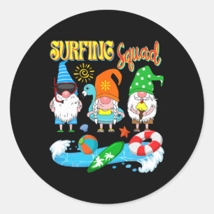 Surfing Squad Drei Gnome Hawaiianisches Surfen Som Runder Aufkleber