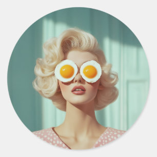 Surreal Breakfast Fashion Portrait Runder Aufkleber