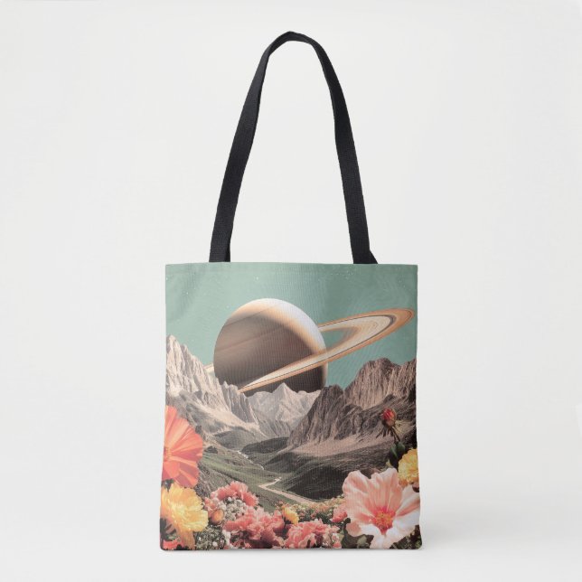 Surreal Saturn über dem Bergtal Tasche (Vorderseite)