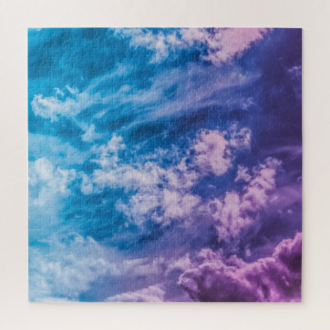 Surrealer Himmel, traumhafte abstrakte Kunst. (Vertikal)