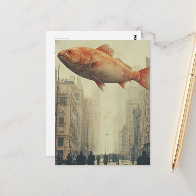 Surrealer Riesenfisch im Himmel Postkarte (Vorderseite/Rückseite Beispiel)